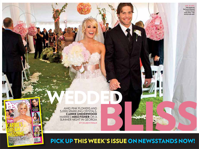 Carrie Underwood's wedding dress was a full chantilly lace and silk organza 